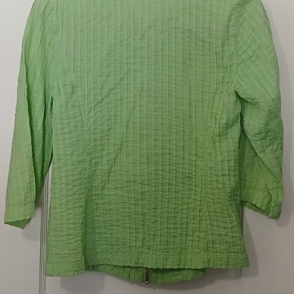CHICO WOMENS ZIP FRONT BLOUSE, PLEATED, GREEN SEERSUCKER, LONG SLEEVE SIZE 0 - Picture 3 of 6